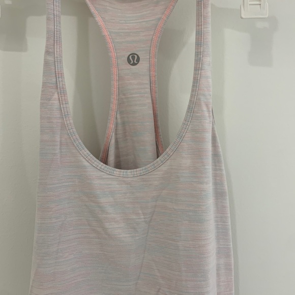 Lululemon tank - Picture 3 of 5